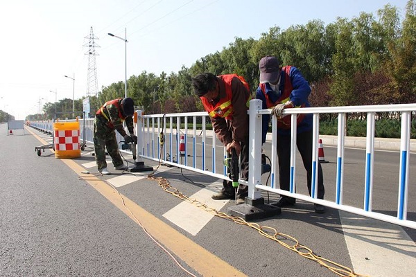 道路護欄