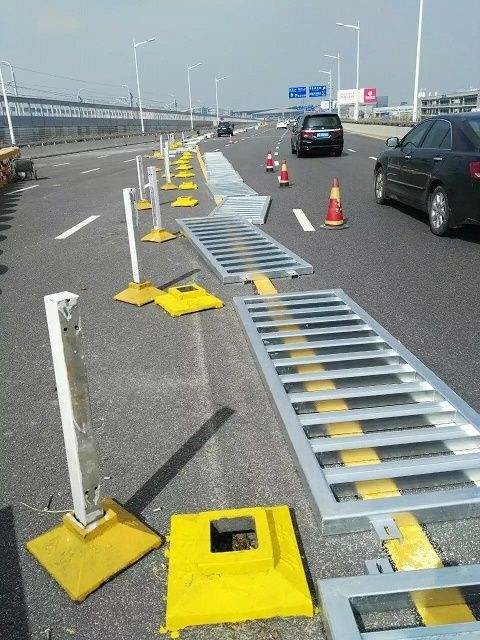 道路護(hù)欄如何快速安裝